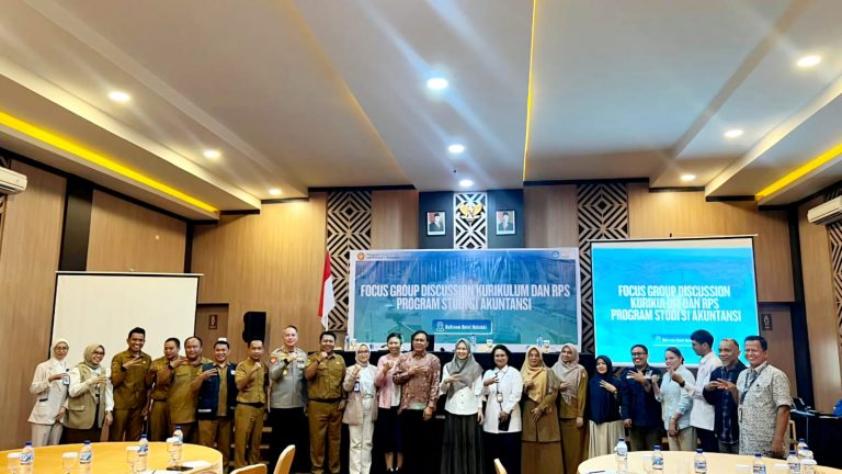Program Studi S1 Akuntansi FEB Untad Gelar FGD Kurikulum dan RPS